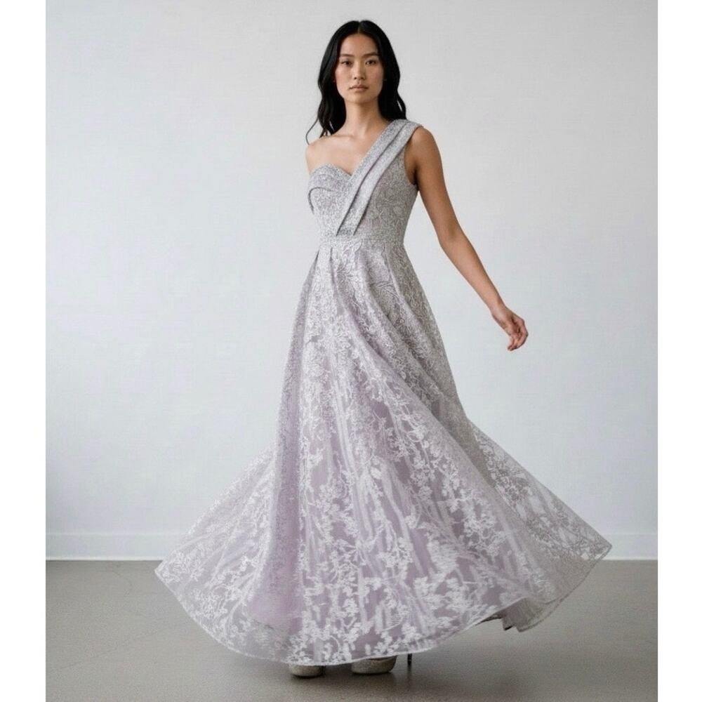 Mac Duggal Embroidered Emballished Tulle Sweetheart Prom Gown Size 4 NWT